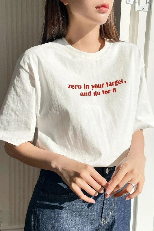 Affordable T-shirts for bulk orders-Unisex White Zero In Your Printed Oversize T-shirt