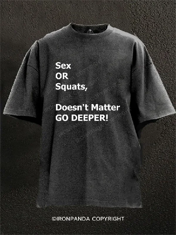 T-shirts with humorous slogans for fun fashion-Sex or Squats Washed Gym Shirt