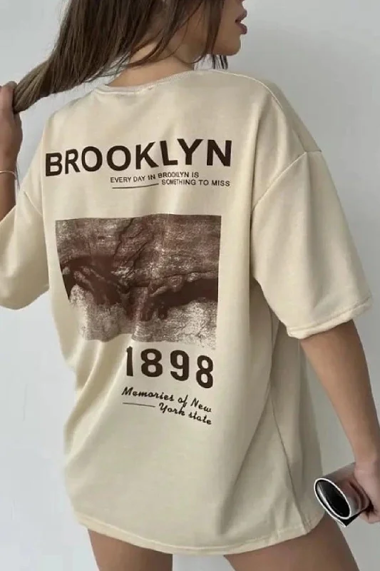 T-shirts for summer festivals and events-Women's Beige Brooklyn Back Printed Oversize T-shirt